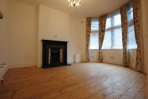 1 bedroom ground floor maisonette to rent, Cornwall Road, London N15