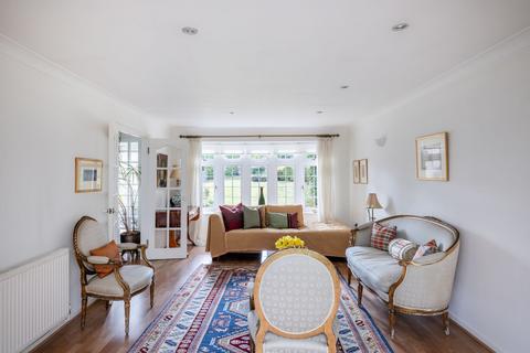 20 Kersey Drive, South Croydon, CR2 8SX