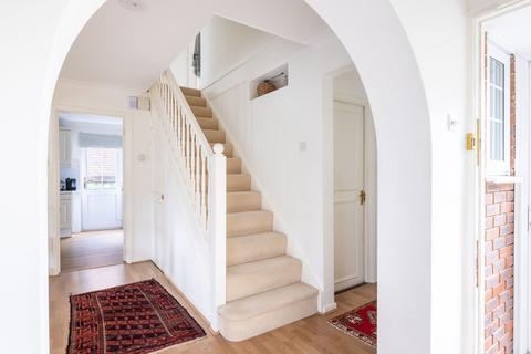 20 Kersey Drive, South Croydon, CR2 8SX