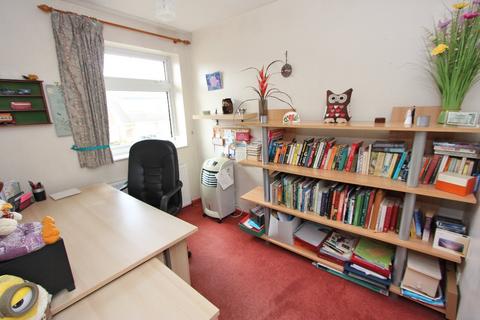 19 Hampton Close, Stevenage, SG2 8SP