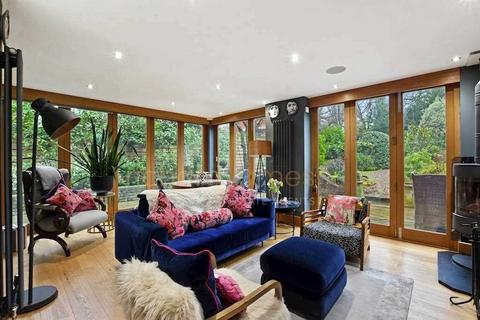 4 bedroom detached house for sale, Northcliffe Drive, Totteridge