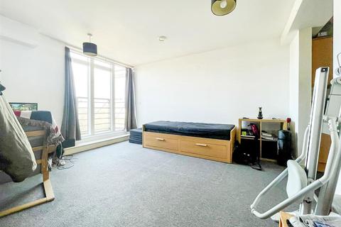 Studio for sale, Kingfisher Meadow, Maidstone, Kent, ME16 8RB