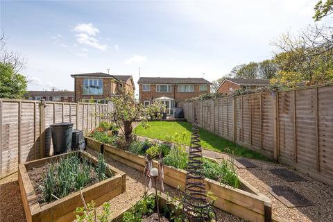 46 Ringway Road, Park Street, St Albans, AL2 2RD