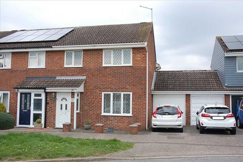 3 bedroom semi-detached house for sale, Forefield Green, Springfield, Chelmsford