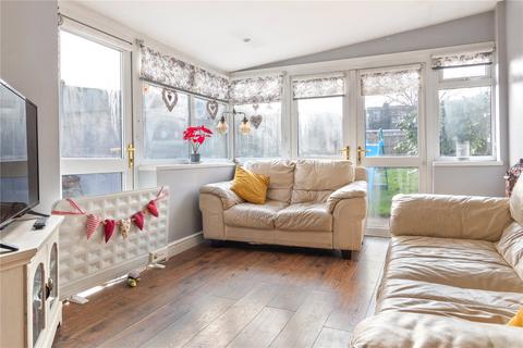 13 Manor Drive, Waltham, Grimsby, DN37 0NX