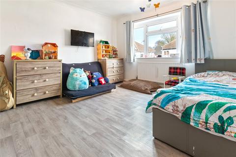 13 Manor Drive, Waltham, Grimsby, DN37 0NX
