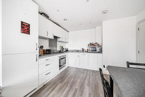 2 bedroom flat for sale - Adenmore Road, Catford