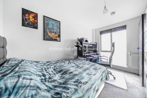 2 bedroom flat for sale - Adenmore Road, Catford