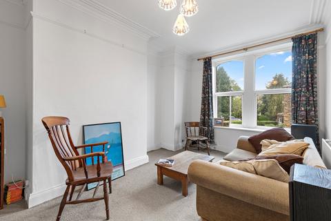 1 bedroom flat for sale, Tivoli Place, Ilkley, West Yorkshire, LS29