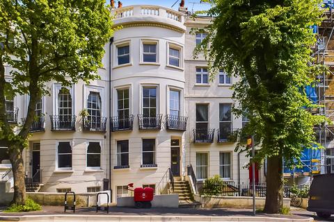 2 bedroom apartment for sale, Montpelier Road, Brighton, BN1 3BD