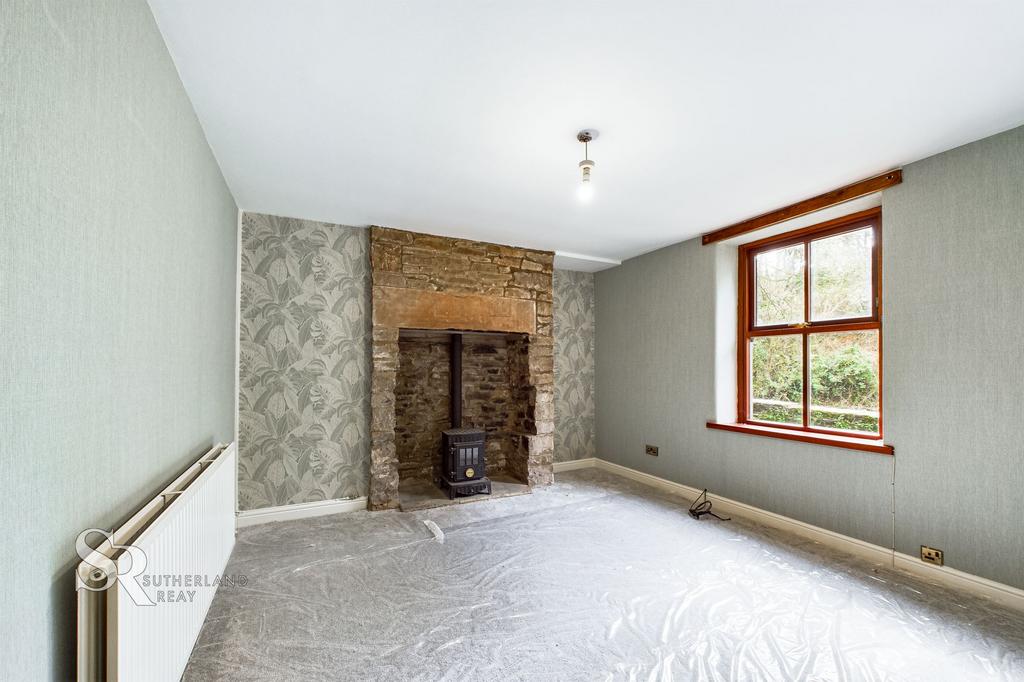 Buxworth, High Peak, SK23 3 bed terraced house for sale £320,000