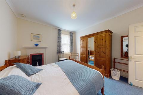 1 Malthouse Hill, Hythe, CT21 5BW
