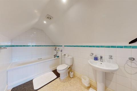 1 Malthouse Hill, Hythe, CT21 5BW