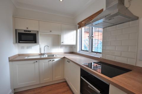 1 bedroom apartment to rent, Wraysbury, Staines-upon-Thames TW19