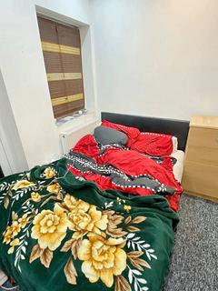 1 bedroom in a house share to rent, Lynford Gardens, Ilford IG3