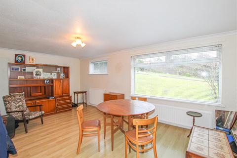 19 Castlepark Drive, Fairlie, Largs, KA29 0DD