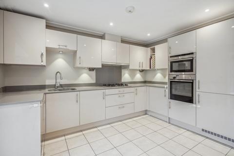 4 bedroom semi-detached house to rent, Lock Mews, Beaconsfield, HP9