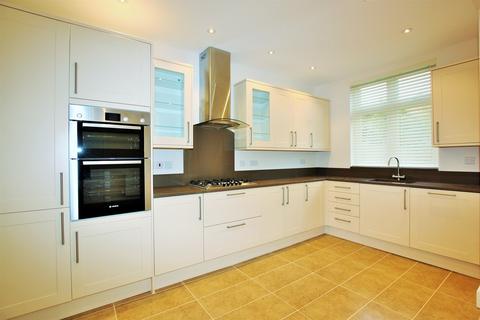 5 bedroom house to rent, Downage, Hendon, NW4