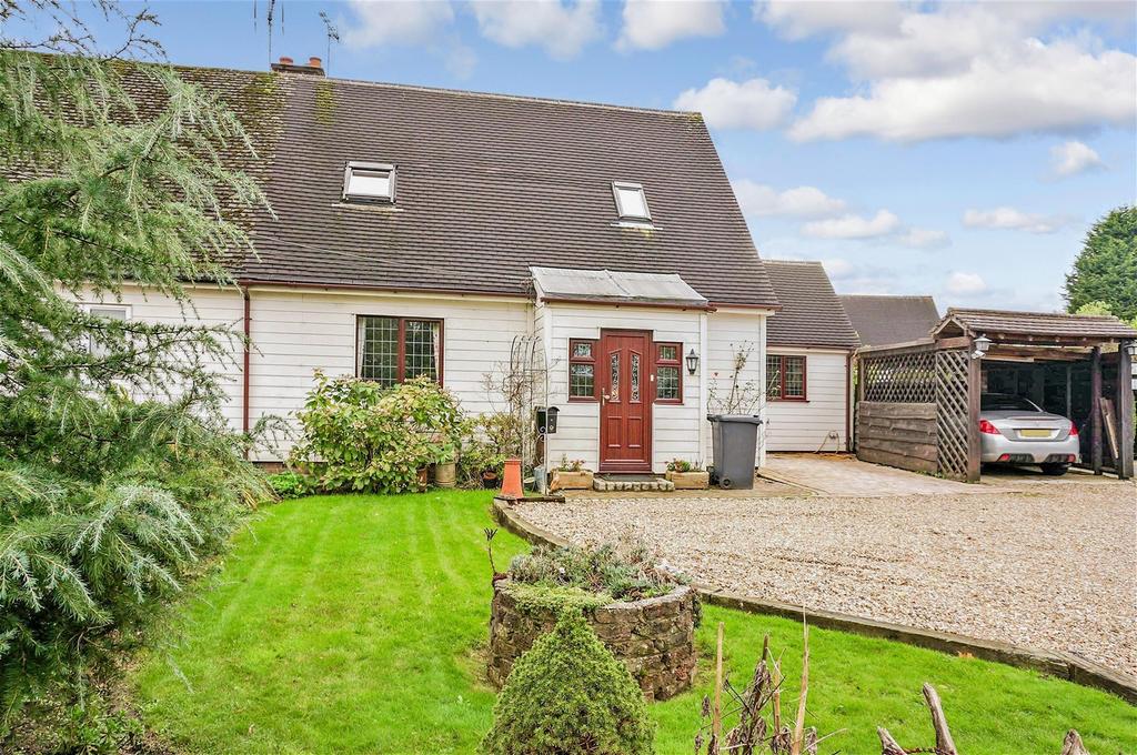 Racecourse Road, Lingfield, Surrey 3 bed semidetached house for sale