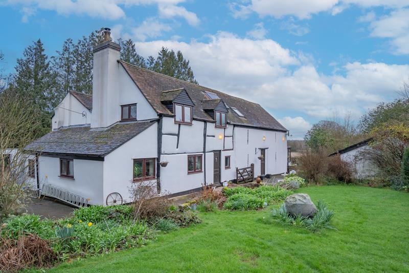 Moor Oak Cottage, Dymock, Gloucestershire, GL18 5 bed detached house