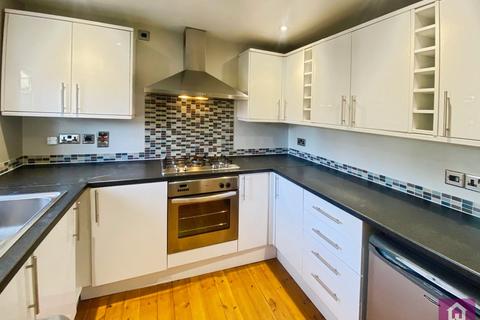 3 bedroom house to rent, Knightsbridge Mews, Manchester, M20
