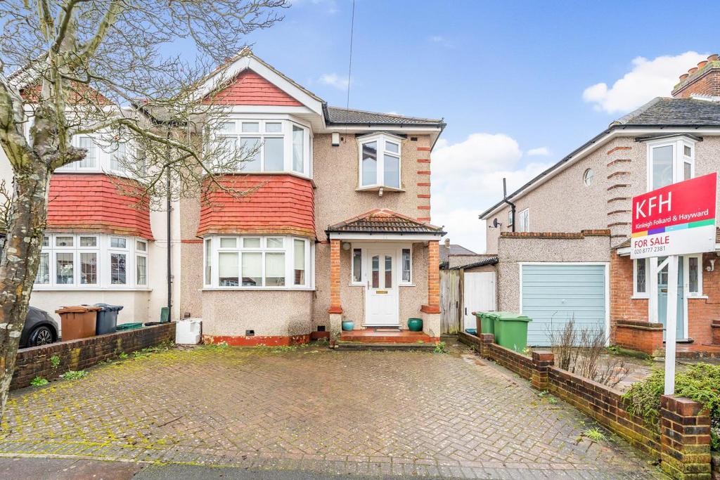 Hawkhurst Way, West Wickham 3 bed semidetached house for sale £690,000