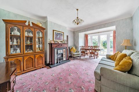 11 Hawkhurst Way, West Wickham, BR4 9PE