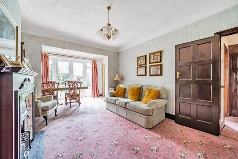 11 Hawkhurst Way, West Wickham, BR4 9PE