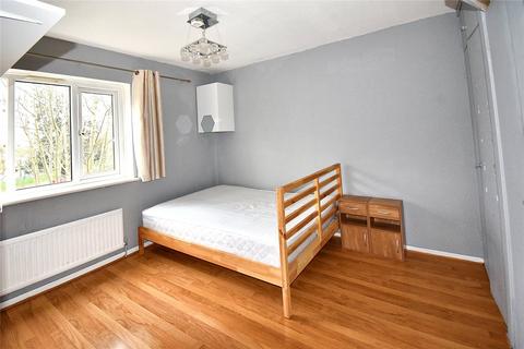 3 bedroom semi-detached house for sale, Springfield Gardens, Ruislip HA4