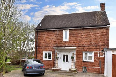 2 Springfield Gardens, Ruislip, HA4 9TQ