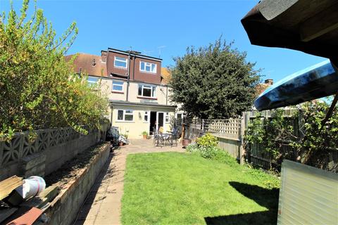 162 Congreve Road, Worthing, BN14 8EW