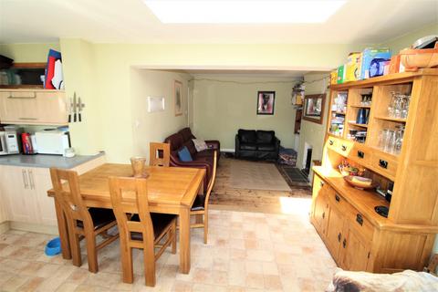162 Congreve Road, Worthing, BN14 8EW