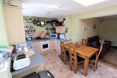 162 Congreve Road, Worthing, BN14 8EW