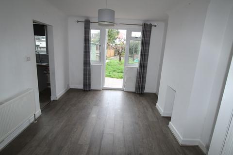83 Congreve Road, Worthing, BN14 8EN