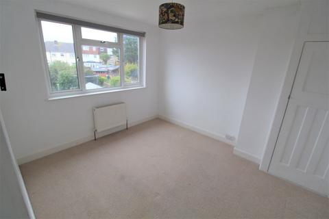83 Congreve Road, Worthing, BN14 8EN