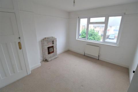 83 Congreve Road, Worthing, BN14 8EN