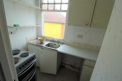 Flat 3, 2 Clun Road, Littlehampton, BN17 7DY