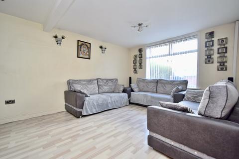 3 bedroom semi-detached house for sale, Gedding Road, North Evington, Leicester, LE5