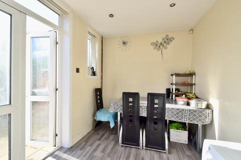 14 Gedding Road, Leicester, LE5 5DT
