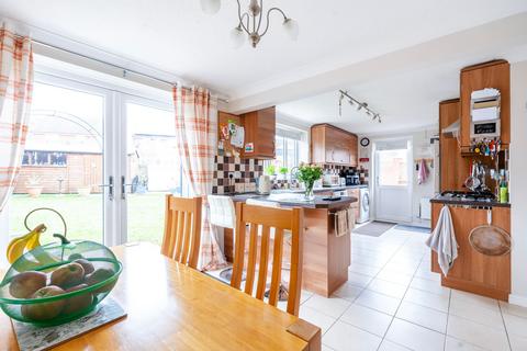 2 Attlee Way, Dereham, NR19 2XH