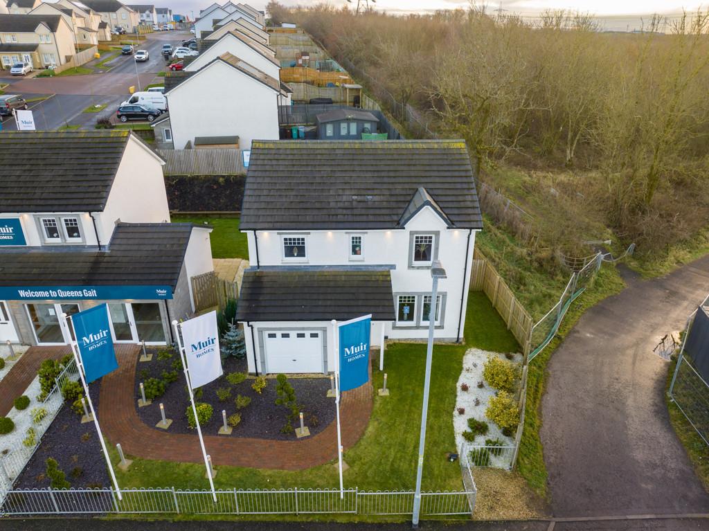 Queens Gait, Glenboig ML5 4 bed detached house for sale £315,995