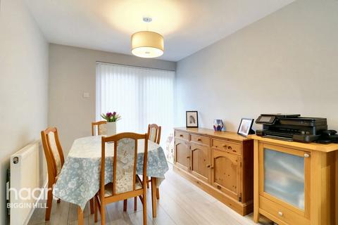 28 Lullarook Close, Biggin Hill, Westerham, TN16 3XG