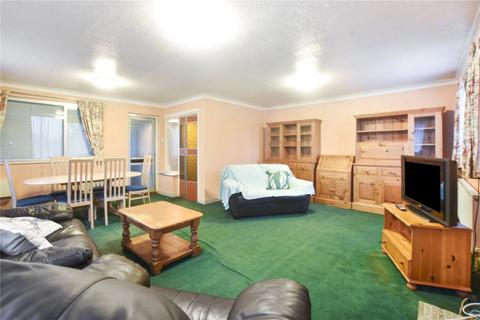 4 bedroom detached house for sale - Basing Drive, Bexley, Kent, DA5