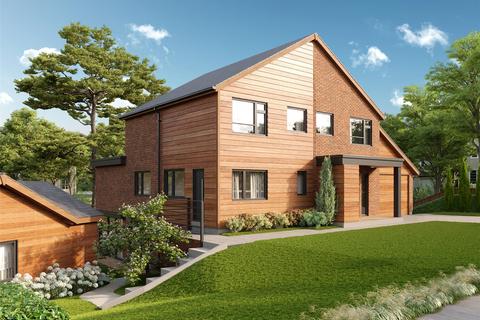 2 Pelhams Close, Esher, KT10 8QB