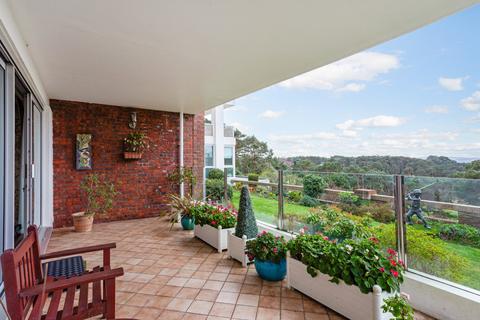 3 bedroom apartment for sale, Lilliput Road, Canford Cliffs, Poole, Dorset, BH14