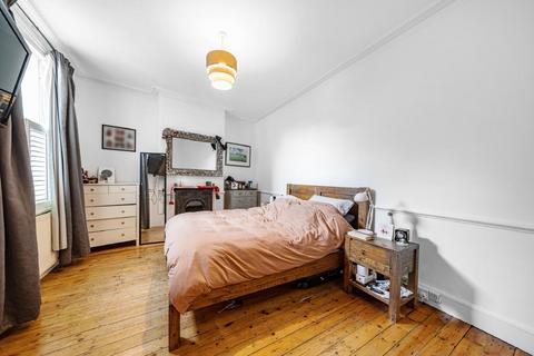 2 bedroom flat for sale, Ravenstone Street, Balham