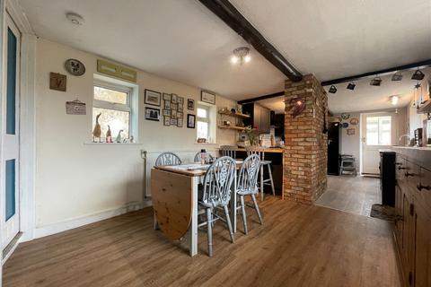 5 bedroom cottage for sale, Bridge Street, Chatteris