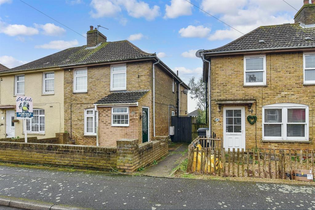 Milner Crescent, Aylesham... 3 bed semidetached house for sale £270,000