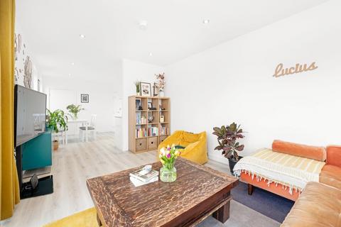 2 bedroom apartment for sale, Cobden Walk, Peckham, London, SE15