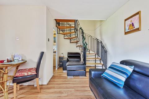 1 bedroom end of terrace house for sale, Wooburn Close, Uxbridge, Hillingdon
